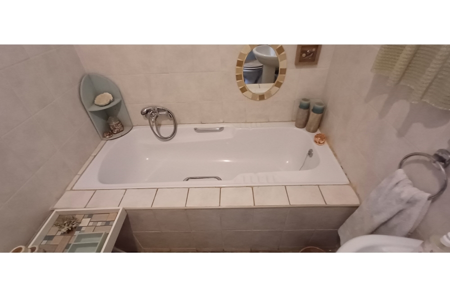4 Bedroom Property for Sale in Doorn Free State